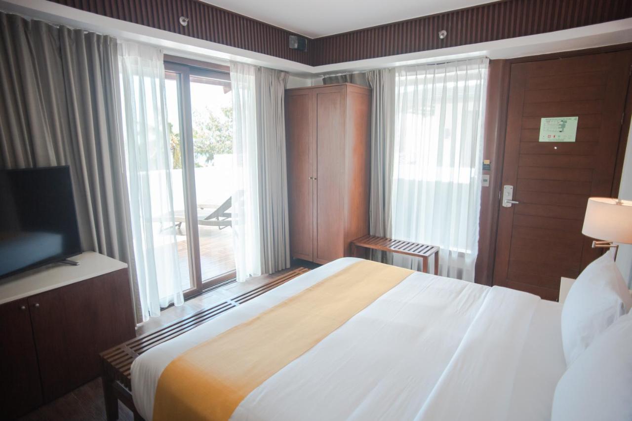 Mandarin White Sand Boracay Manoc-Manoc Bagian luar foto